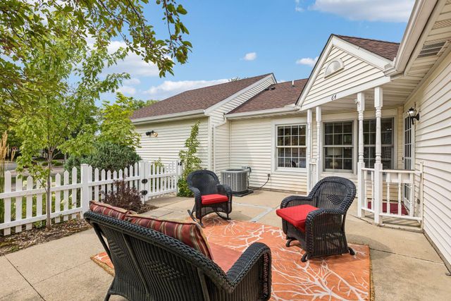 64 Thompson Avenue W 43, West Saint Paul, MN 55118