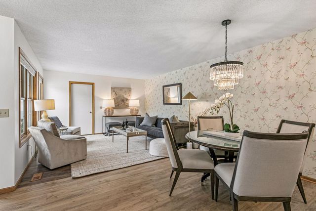 64 Thompson Avenue W 43, West Saint Paul, MN 55118