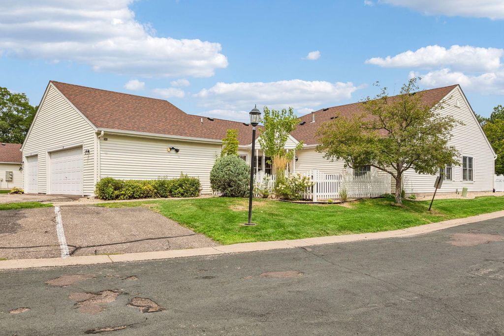 64 Thompson Avenue W 43, West Saint Paul, MN 55118