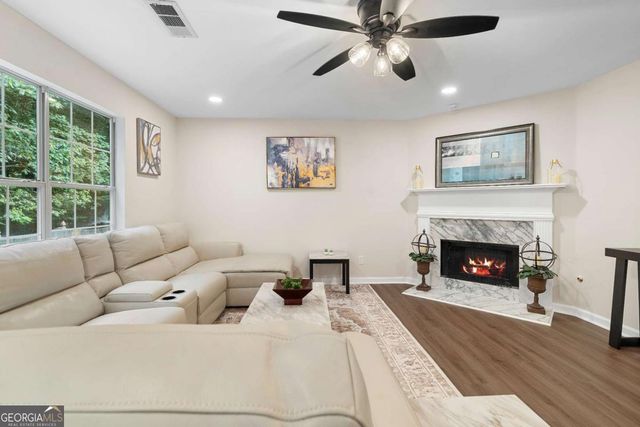 890 Stonebridge Crescent, Lithonia, GA 30058