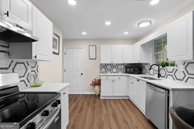 890 Stonebridge Crescent, Lithonia, GA 30058