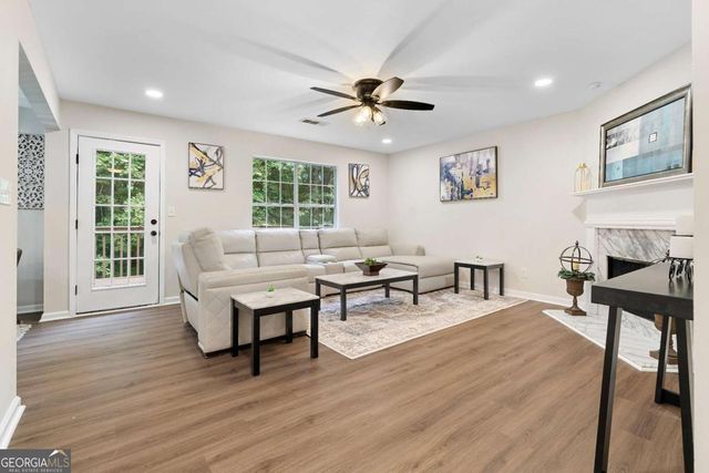 890 Stonebridge Crescent, Lithonia, GA 30058