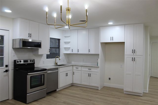 13846 Sundown Trail, Farmers Branch, TX 75234