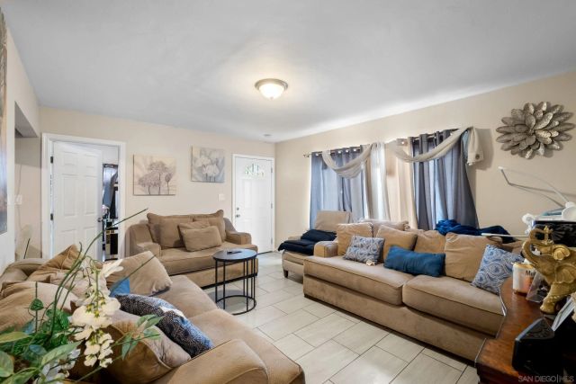 931-935 13'th St, Imperial Beach, CA 91932