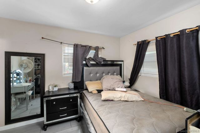 931-935 13'th St, Imperial Beach, CA 91932