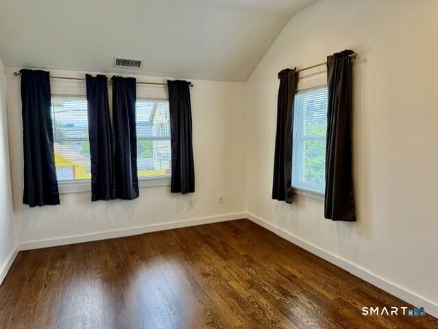 10 Wells Avenue B, Stamford, CT 06902