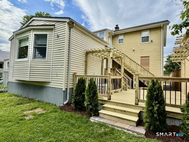 10 Wells Avenue B, Stamford, CT 06902