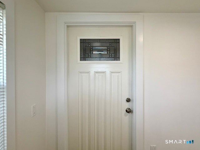 10 Wells Avenue B, Stamford, CT 06902