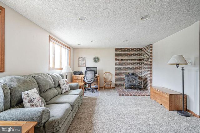 11 CHERRY LN, West Deptford, NJ 08096