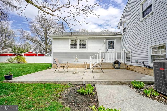 11 CHERRY LN, West Deptford, NJ 08096