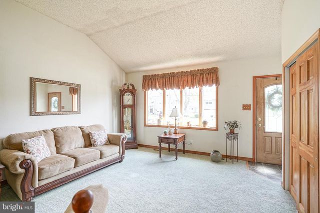 11 CHERRY LN, West Deptford, NJ 08096