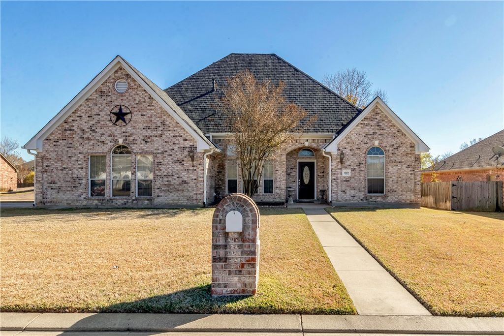1602 Leopard Court, College Station, TX 77840