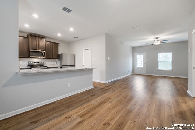 9234 FOXING BLFS, Converse, TX 78109