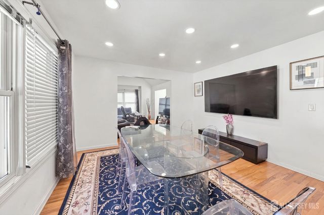 36 fiume Street, Iselin, NJ 08830