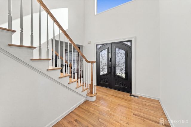 36 fiume Street, Iselin, NJ 08830