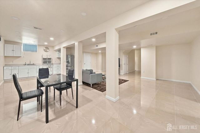 36 fiume Street, Iselin, NJ 08830