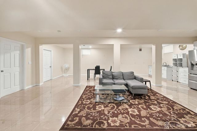 36 fiume Street, Iselin, NJ 08830