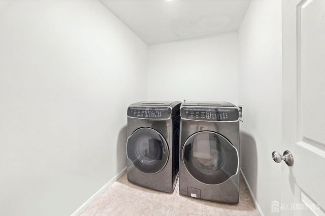 36 fiume Street, Iselin, NJ 08830
