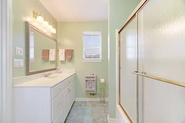 1005 Us-82, Blossom, TX 75416