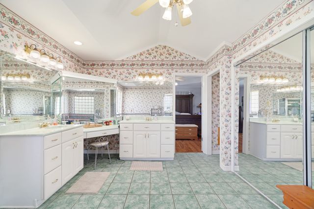 1005 Us-82, Blossom, TX 75416
