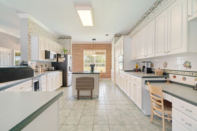 1005 Us-82, Blossom, TX 75416