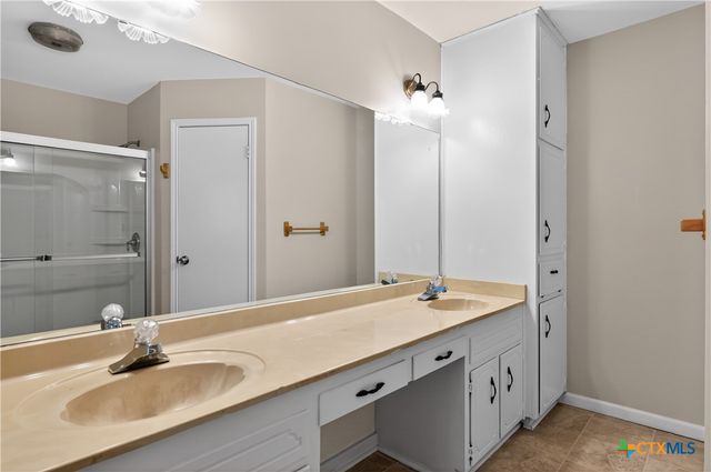 1702 Big Bend Drive, Killeen, TX 76549