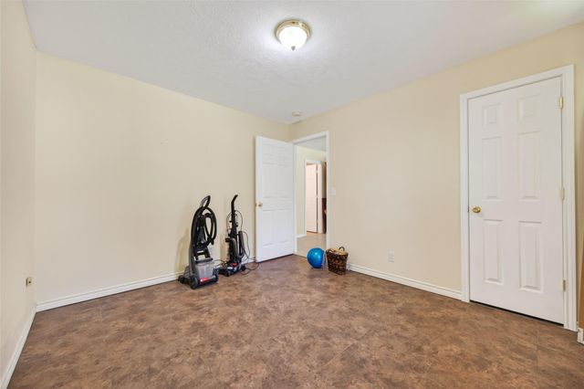 720 Ezekiel Smith Street, Prairie View, TX 77484