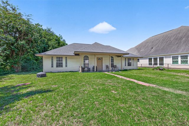 720 Ezekiel Smith Street, Prairie View, TX 77484