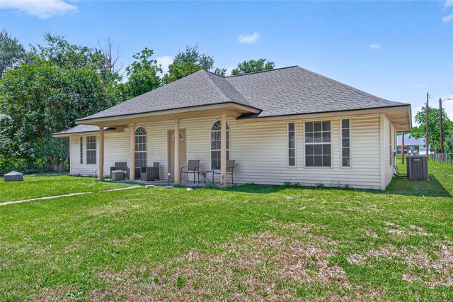 720 Ezekiel Smith Street, Prairie View, TX 77484