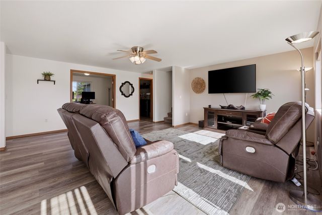18137 No Name Lane SW, Rochester, WA 98579