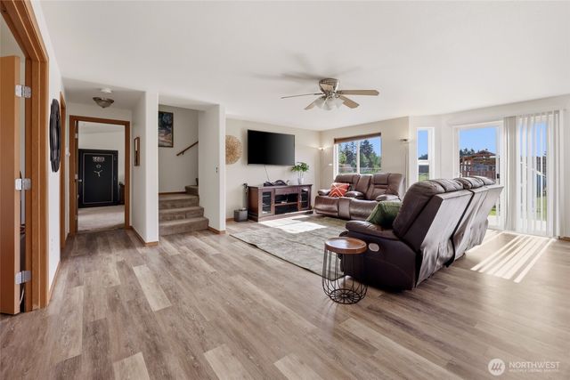 18137 No Name Lane SW, Rochester, WA 98579