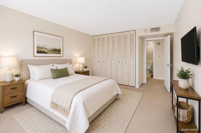 2500 NE 48th Lane 308, Fort Lauderdale, FL 33308