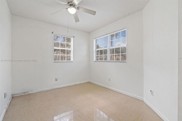 2109 NE 3rd Ct, Homestead, FL 33033