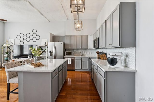 1501 Locust Street 609, St Louis, MO 63103