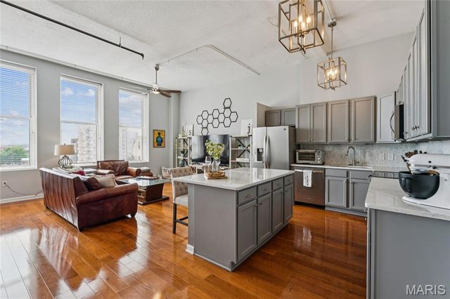 1501 Locust Street 609, St Louis, MO 63103