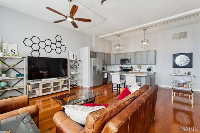 1501 Locust Street 609, St Louis, MO 63103