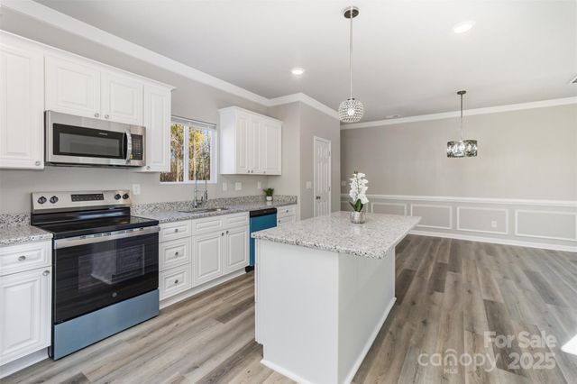 2133 Tom Sadler Road, Charlotte, NC 28214