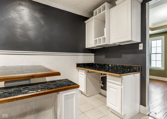 8820 Deer Run Drive, Indianapolis, IN 46256