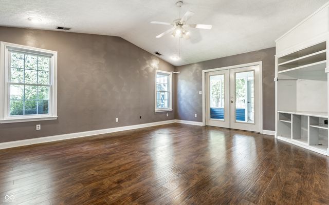 8820 Deer Run Drive, Indianapolis, IN 46256