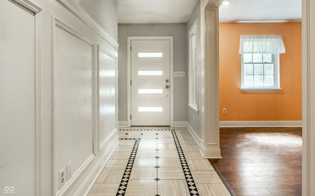 8820 Deer Run Drive, Indianapolis, IN 46256