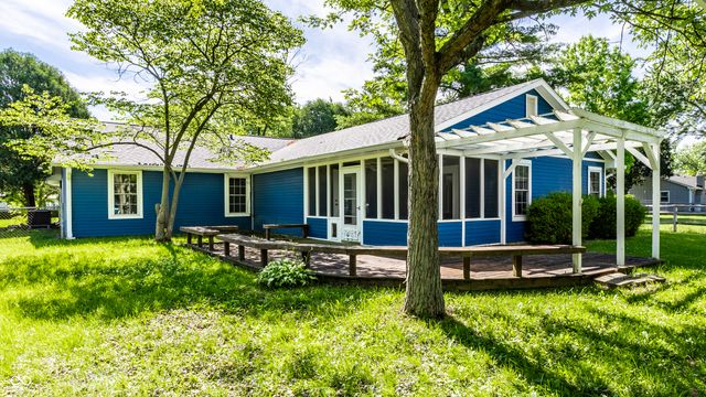 8820 Deer Run Drive, Indianapolis, IN 46256