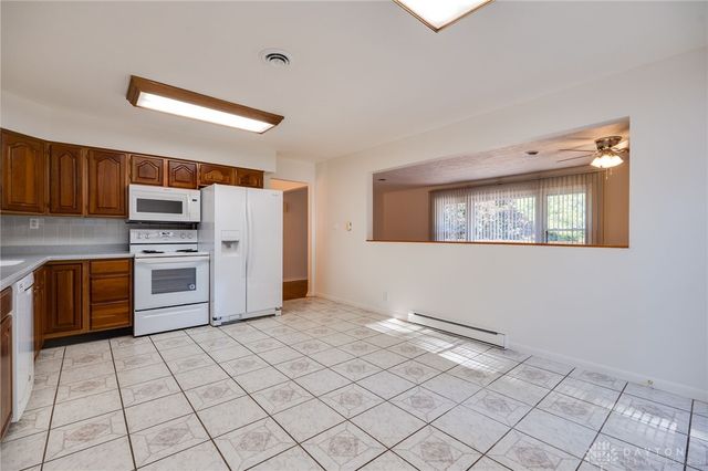 2821 Varsity Drive, Beavercreek, OH 45431