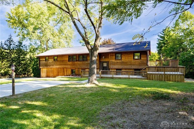 2821 Varsity Drive, Beavercreek, OH 45431