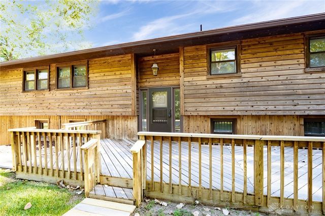 2821 Varsity Drive, Beavercreek, OH 45431