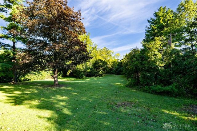 2821 Varsity Drive, Beavercreek, OH 45431