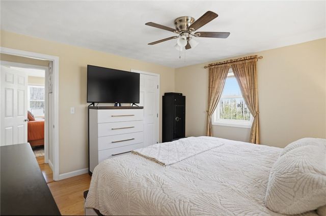 22 Pennsylvania Avenue, Warren, RI 02885