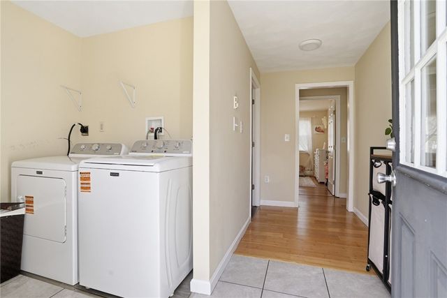 22 Pennsylvania Avenue, Warren, RI 02885