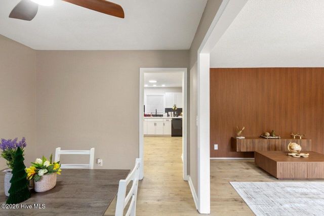 3202 College Road S, Wilmington, NC 28412