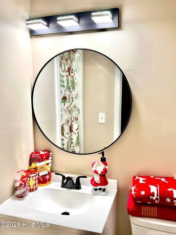 3202 College Road S, Wilmington, NC 28412