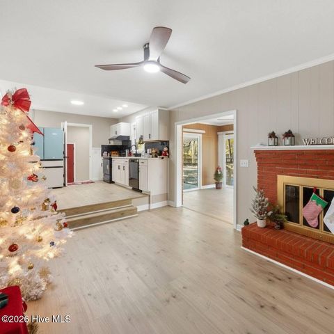 3202 College Road S, Wilmington, NC 28412